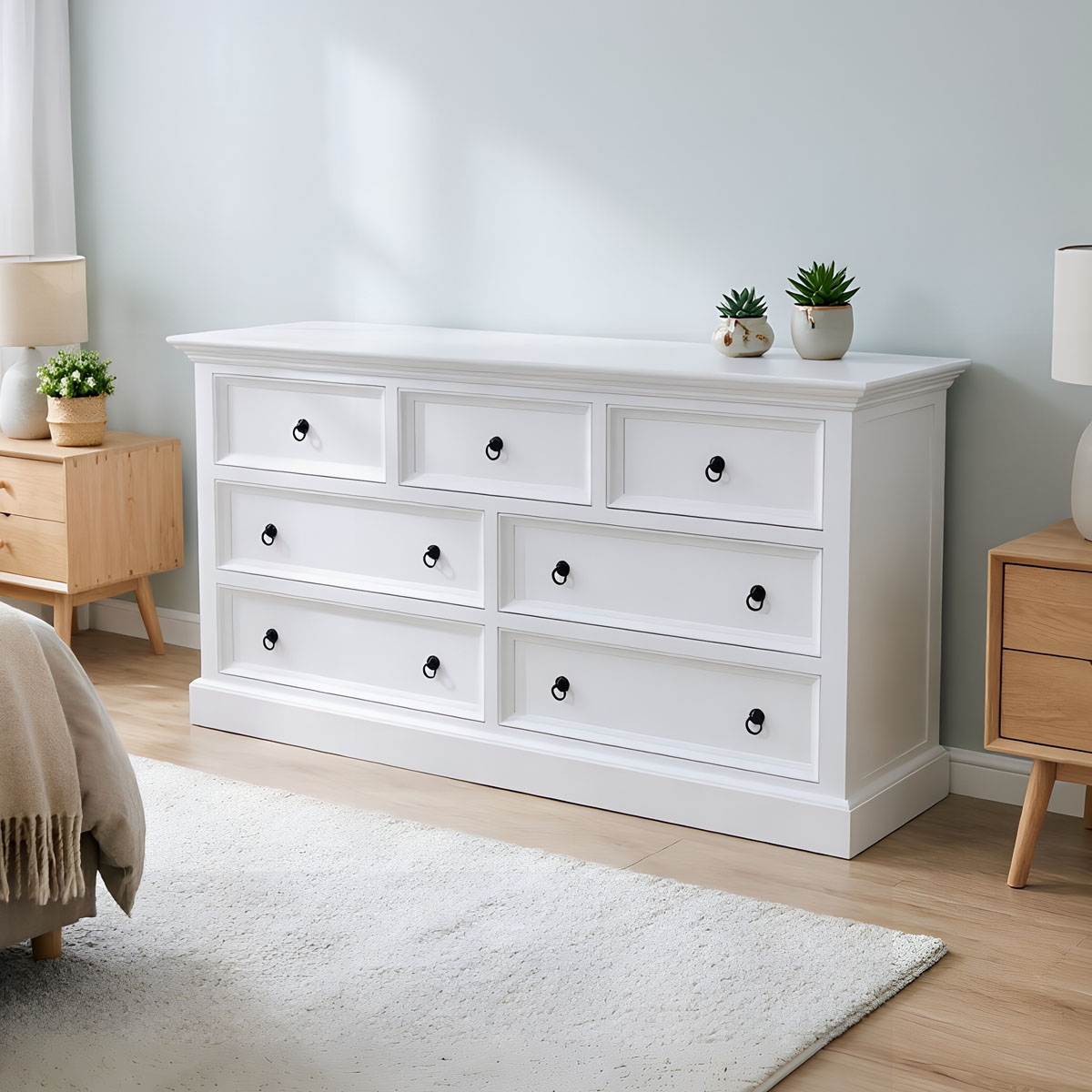 White 7-Drawer Dresser